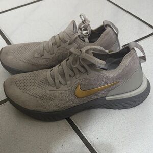 Nike Tan and Gold Running Shoes